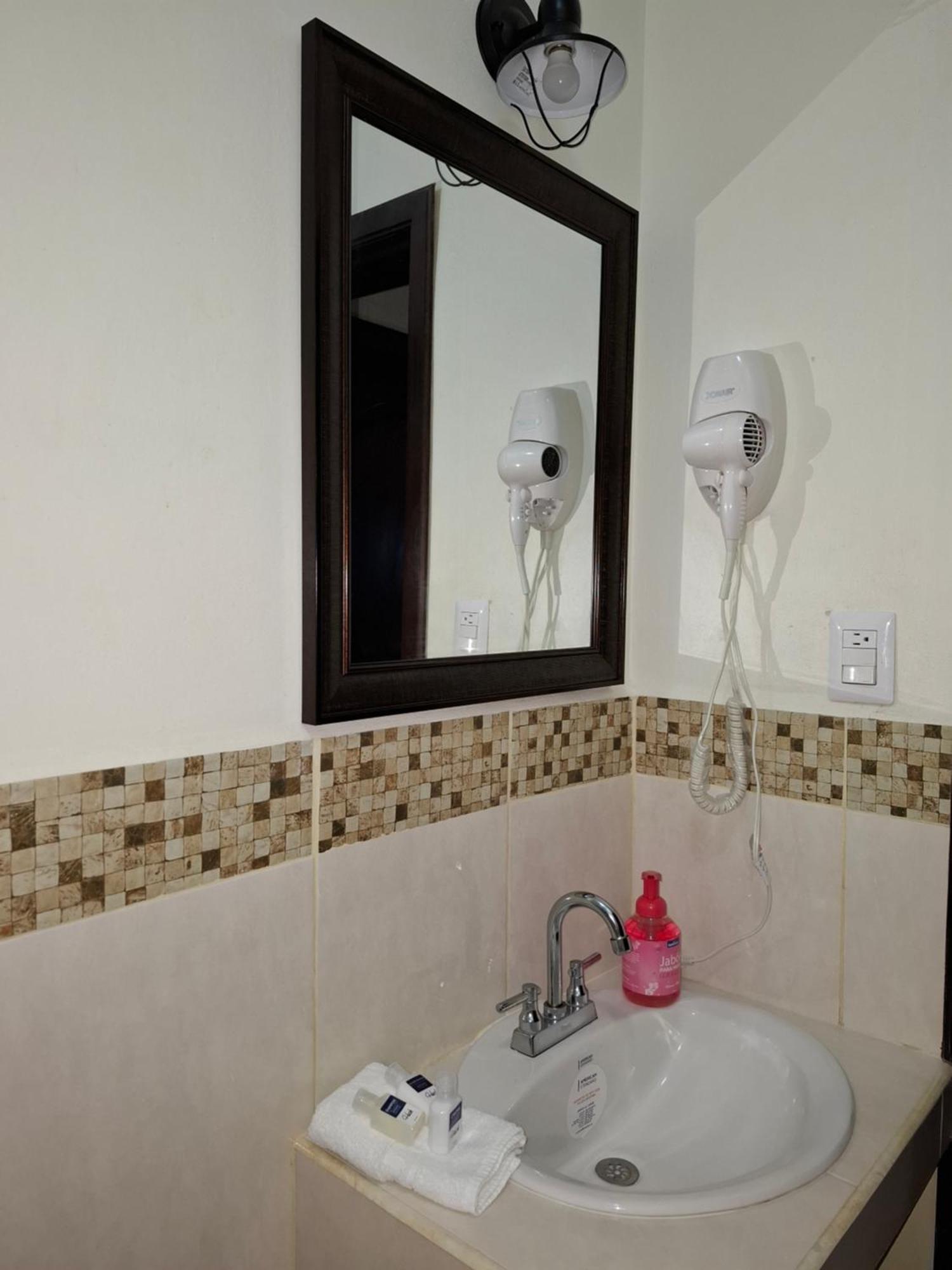 Maho'S Apartamentos Tela Eksteriør billede